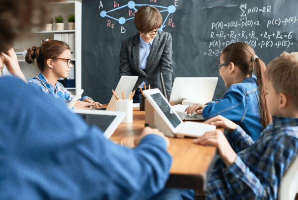 Overcoming Educational Challenges in the Age of AI and Automation